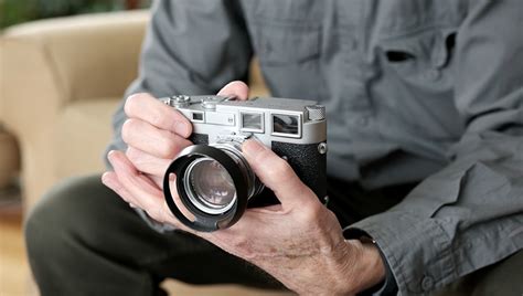 ARTIST AND PHOTOGRAPHER,STUDIED PHOTOGRAPHY