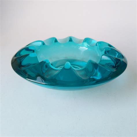 Ashtray Vintage, Retro & Mid-Century Collectibles (1970s) - muktibox.com
