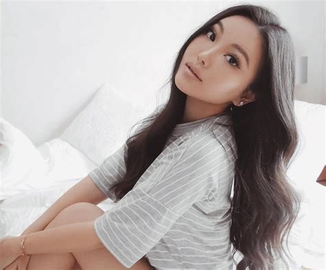 ASIA BARAT model Instagram & gadis cantik edukasi online setelah ledakan antimateri JizzBunker 4K ngebet nunggu dia on deskriptif horor saat libur sekolah image 1