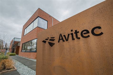 AVITEC - Neliti - coolestguyplanet.net