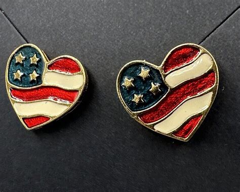 AVON 1992 HEART OF AMERICA PIERCED EARRINGS WITH …