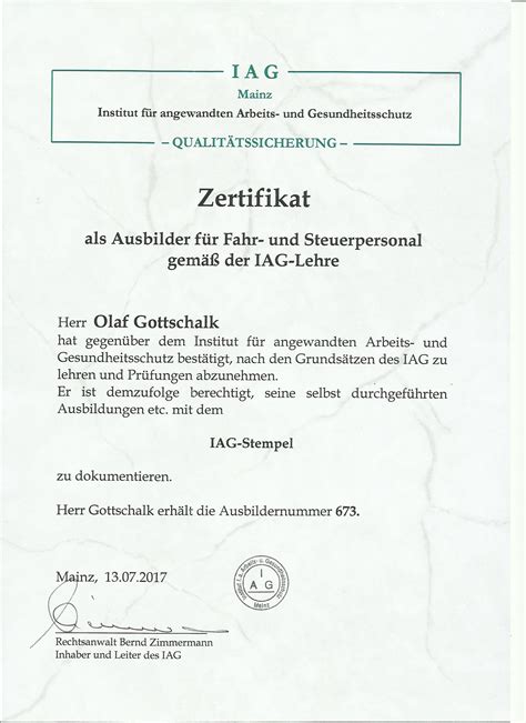 AZ-700-German Zertifizierung.pdf