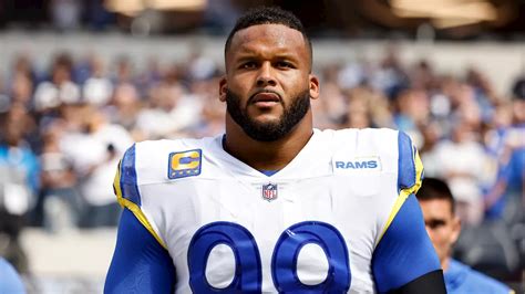 Aaron Donald is still a Steelers fan. He’ll try to beat them when his hometown team visits his Rams