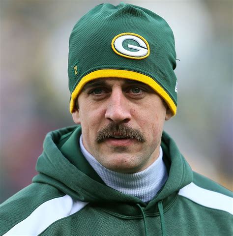 Aaron Rodger has rolled through much of his career donning a noticeably bigger helmet than the typical size. The change initially came after a pair of scary concussion in the 2010 season. Rodgers suffered the first one in October 2010 against the Washington Redskins. The second occurred in December 2010 against the Detroit Lions …. 