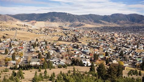 Montana News. Butte commissioner drafts resolution demanding more EPA transparency. John Emeigh 10:58 AM, Oct 12, 2023 . Sports. In second year in 8-Man, Missoula's Valley Christian embracing .... 