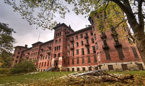 Abandoned Castle on the Hill (Jackson Sanitarium)