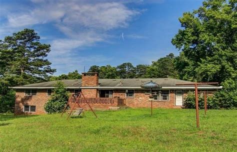 Abandoned farms for sale indiana. 4820 Indian Head Hwy, Indian Head, MD. Price: $105,100. Enter at your own risk: Built in 1942, this abandoned home overtaken by Mother Nature isn’t safe to enter. It sits on a half-acre lot, and ... 