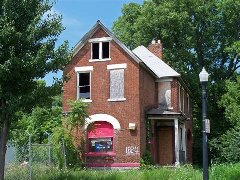 24 Jul 2017 ... Cleveland, Ohio. This five-bedroom, two-b