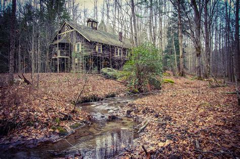Abandoned town tennessee. Discover 4 abandoned places in Tennessee. Share Tweet. Gatlinburg, Tennessee. Elkmont Historic District. An abandoned town is hidden in Great Smoky Mountains National Park. Tallassee, Tennessee. 