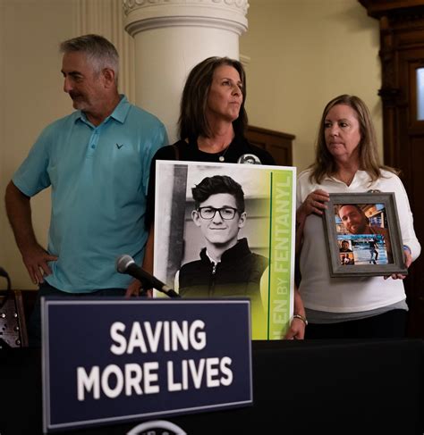 Abbott to sign Texas bill allowing fentanyl deaths to be prosecuted as murder