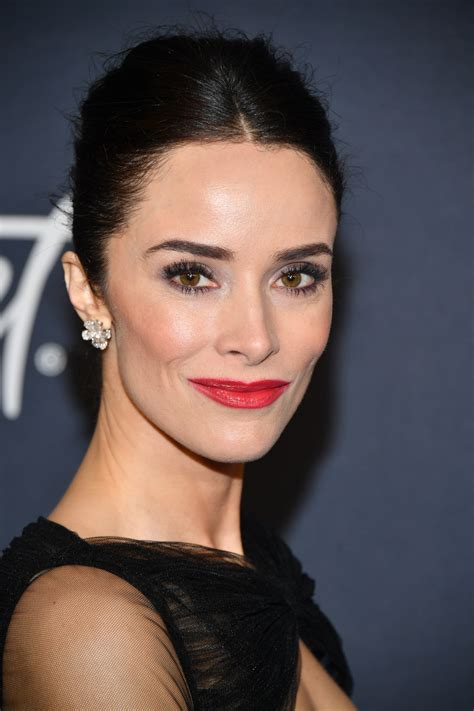 Abigail spenser. Oct 18, 2022 · Abigail Spencer is ready to celebrate. The actress – known for roles on “Grey’s Anatomy,” “Suits,” “Timeless,” and “Rectify” – is starring opposite Jon Cryer and Donald Faison in “Extended Family,” an NBC family comedy series from Mike O’Malley. 