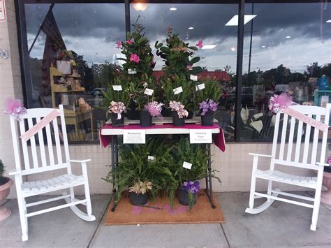 About Fairfield Flower & More - Fairfield, IA Florist