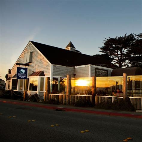 About Half Moon Bay Brewing Company - Craft Brewery