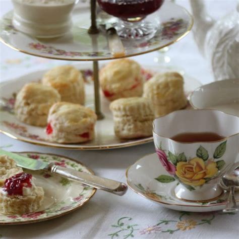 About Us – The High Tea Trolley