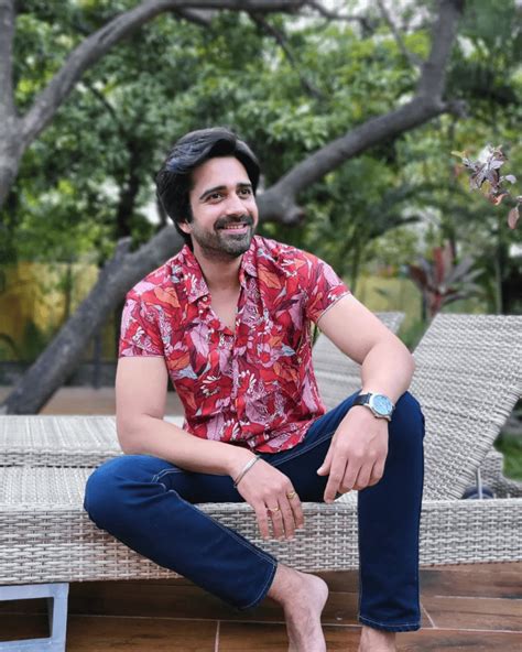 About avinash sachdev