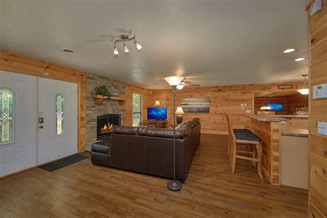 Above the rest cabins. Big Bear Cabins are located in the mountains of Southern California. Whether you are into boating, fishing, skiing, biking or horseback riding, there is something for everyone in t... 