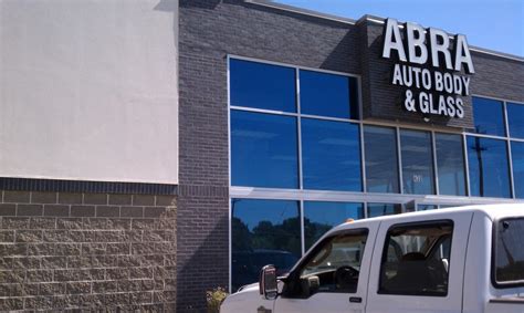 The friendly professionals at ABRA's auto body repair shop in Iowa City, Iowa take the hassle out of collision repair. We offer complete auto body and auto glass services, including windshield and auto glass repair and replacement, paintless dent repair, and conventional vehicle repairï¿½everything you need to get your car back in shape and your life back in sync.. 