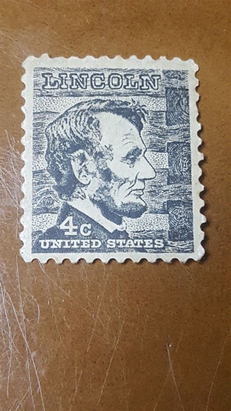 ABRAHAM LINCOLN 4 CENT PURPLE 1954 UNITED ST