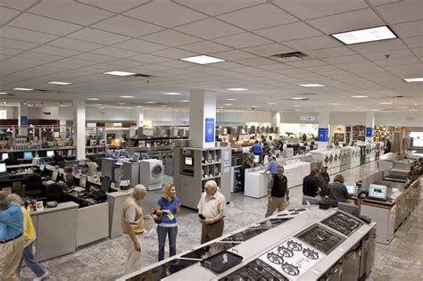 Abt glenview. May 10, 2021 · Glenview-based Abt Electronics is getting even bigger. Rising sales and a wider range of merchandise mean the 85-year-old retailer, which carries everything from electronics and appliances to ... 