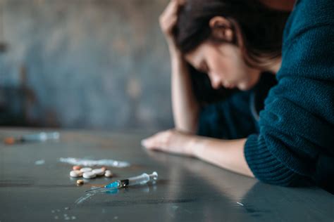 Abuse of Psychoactive Substances by Women and Treatment Difficulties