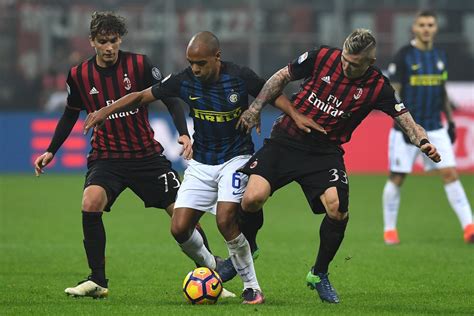 Ac milan vs. Defending Serie A champions AC Milan got their new campaign off to a winning start with a 4-2 victory against Udinese. In a thrilling first half, the San Siro was stunned when Rodrigo Becao headed ... 