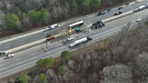 Y ARMOUTH (WGME) -- Maine State Police say a tractor-trailer carrying compressed natural gas rolled over on I-295 northbound in Yarmouth on Wednesday.. Around 9 a.m., police say the driver of a ...