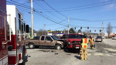 3 injured in Route 302 head-on crash in Windham. Williams said, striking the car driven by Tracy Silva, 48, also of Windham. Galipeau and Campbell were both taken to Maine Medical Center with non-life threatening injuries. ... Latest Windham Maine News Reports. The Top 10 Cars That Catalytic Convertors Are Stolen From in the Northeast. Maine .... 
