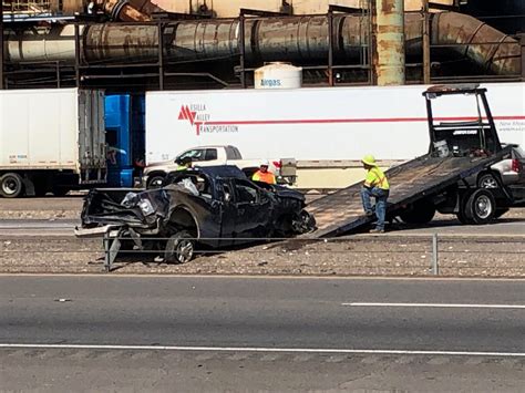 Accident el paso today. October 22, 2023. Credit: KFOX14/CBS4. EL PASO, Texas (KFOX14/CBS4) — A driver died in a fiery car crash Sunday night after driving the wrong way on I-10. At around 11 p.m., deputies with the El ... 