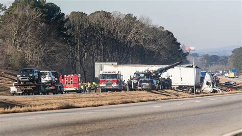 Deadly wreck happened just before 9:40 a.m. on the westbound side near the Cobbham Road exit just east of Thomson, according to authorities.
