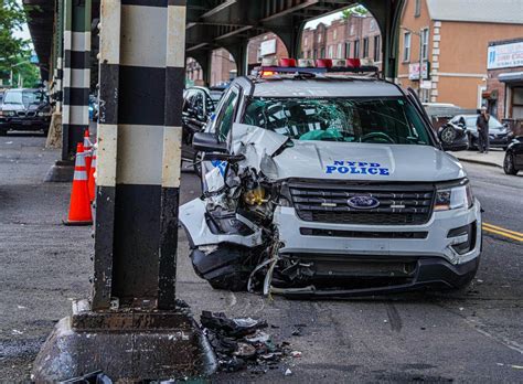 Accident in flushing queens today.  A Maspeth man was arrested on Nov. https://a...