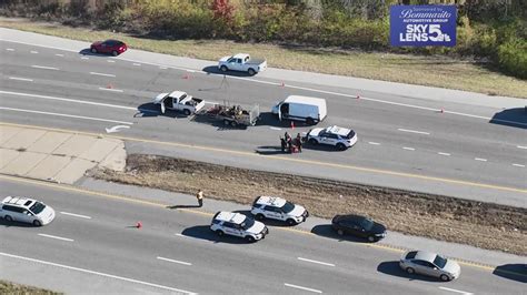 Accident on 141 in fenton mo today. May 6, 2023. A Fenton woman was injured Thursday morning, May 4, in a two-car accident at Hwy. 141 and Old Gravois Road in Fenton, the Missouri State Highway Patrol … 