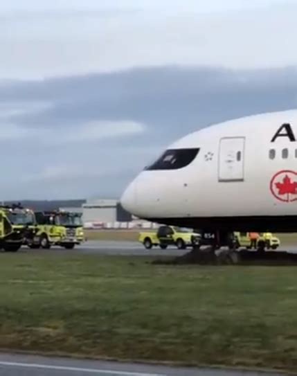 Accident on 787 today. Mar 15, 2024 · A cockpit accident was the likely cause of a sudden drop that sent passengers on a LATAM Airlines Boeing 787-9 Dreamliner bouncing 'off the roof' during a flight to New Zealand, according to The ... 