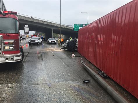 Accident on i-5 tacoma today. Check the MyNorthwest traffic map for construction zones and slowdowns across Seattle, Tacoma, Bellevue, Everett, and Western Washington. 