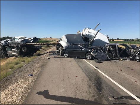 Accident on i-84 boise today. A crash involving a windmill tower on Interstate 84 (I-84) in Eastern Oregon closed all lanes in both directions Wednesday. Closure is between Exit 304 and Exit 374. 