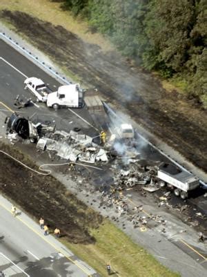 Accident on interstate 57 today. Published June 21, 2023 • Updated on June 21, 2023 at 2:43 pm. Illinois officials say that the northbound lanes of Interstate 57 are blocked near Tuscola after a semi-truck crashed and caught ... 