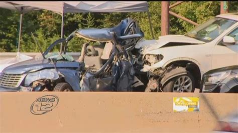 Aug 24, 2023 · A person has died from their injuries sustained during a head-on crash on the Meadowbrook State Parkway, police say. Police say 21-year-old Mubashir Hossain was traveling northbound Thursday when ...
