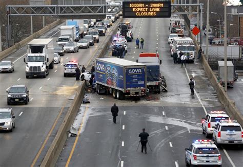 Accident on the cross bronx expressway. Police say two people were killed in a crash on the Cross Bronx Expressway overnight. News 12 was told an SUV slammed into a parked semi tow truck on the intersection of the Cross Bronx Expressway ... 