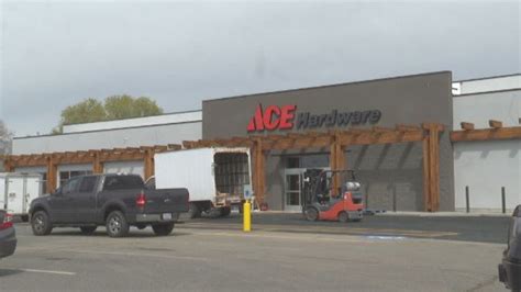 Ace hardware yakima. Oak Creek Ace Hardware - The employees are always very helpful. I have often found specific items there that I can't find in Yakima, and their prices are quite competitive with similar stores in Yakima, like Home Depot, Helm's (Selah), Bi-Mart. 