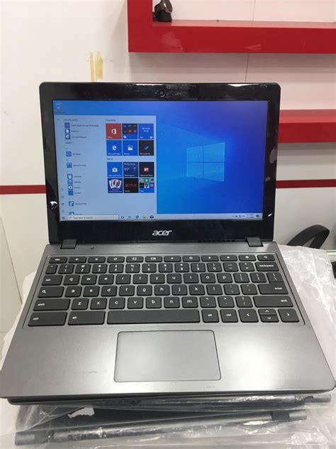 Acer c720 windows 10. I got Windows 10 installed tonight on my C720 and working fine despite having to work around no available hard drive space left on the device. My only issue is that I have no sound. I ran the realtek driver installer and it said it installed fine, but there's no entry in the device manager for the Realtek HD audio and my sound icon in the ... 