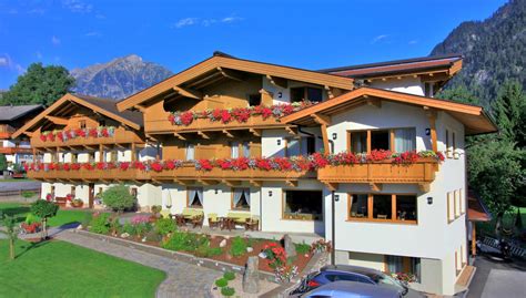 Achensee pension booking.