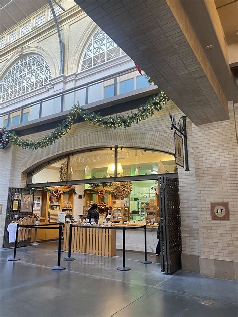 Acme bread berkeley.  BERKELEY OPEN Mon-Wed & Sat 8-4pm Thurs&Fri 8-5pm & Sun 8:30...