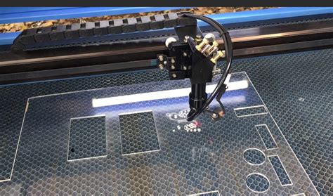 Acrylic laser cutting. Glass can be painted with acrylic paint. There are some paints that are specifically made for glass, but regular acrylic paint works as well. A varnish is needed to glaze over the ... 