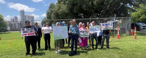Activists protest rezoning Borden Dairy site near 183 and Colorado River
