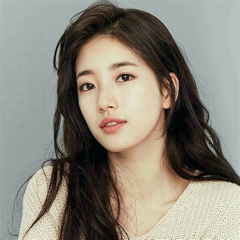 Actress suzy. April 19th, 2019. IU once held an interview where she opened up about her friendship with Suzy during their drama, Dream High. She surprisingly revealed that they weren’t close in the beginning because IU was too shy! I didn’t talk much with Suzy until we neared the end of filming. It’s because I have a hard time opening up to new people. 