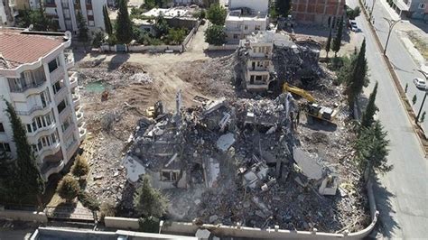 Adıyaman''da ağır hasarlı binaların yüzde 92''si yıkıldı