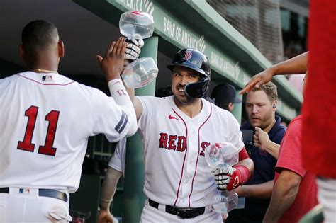 Adam Duvall’s 3-run HR helps lift Red Sox past Dodgers and Mookie Betts, 8-5