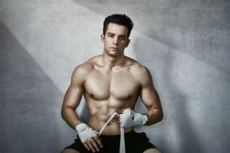 Adam Fielding - Wikipedia