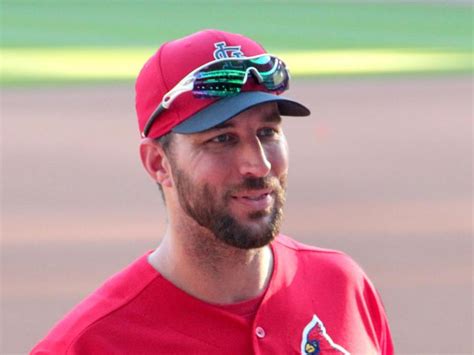 Adam Wainwright praises St. Louis, reflects on journey in Players' Tribune letter