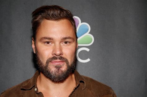 Patrick John Flueger revealed how Ruzek will be handling the return of Burgess' ex for Chicago P.D.'s upcoming crossover with Chicago Fire. Apparently, Sean Roman will be returning in a less than.... 