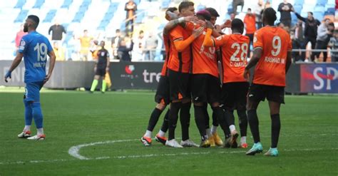 Adanaspor evinde Tuzlaspor'u devirdi - Son Dakika Spor Haberleri